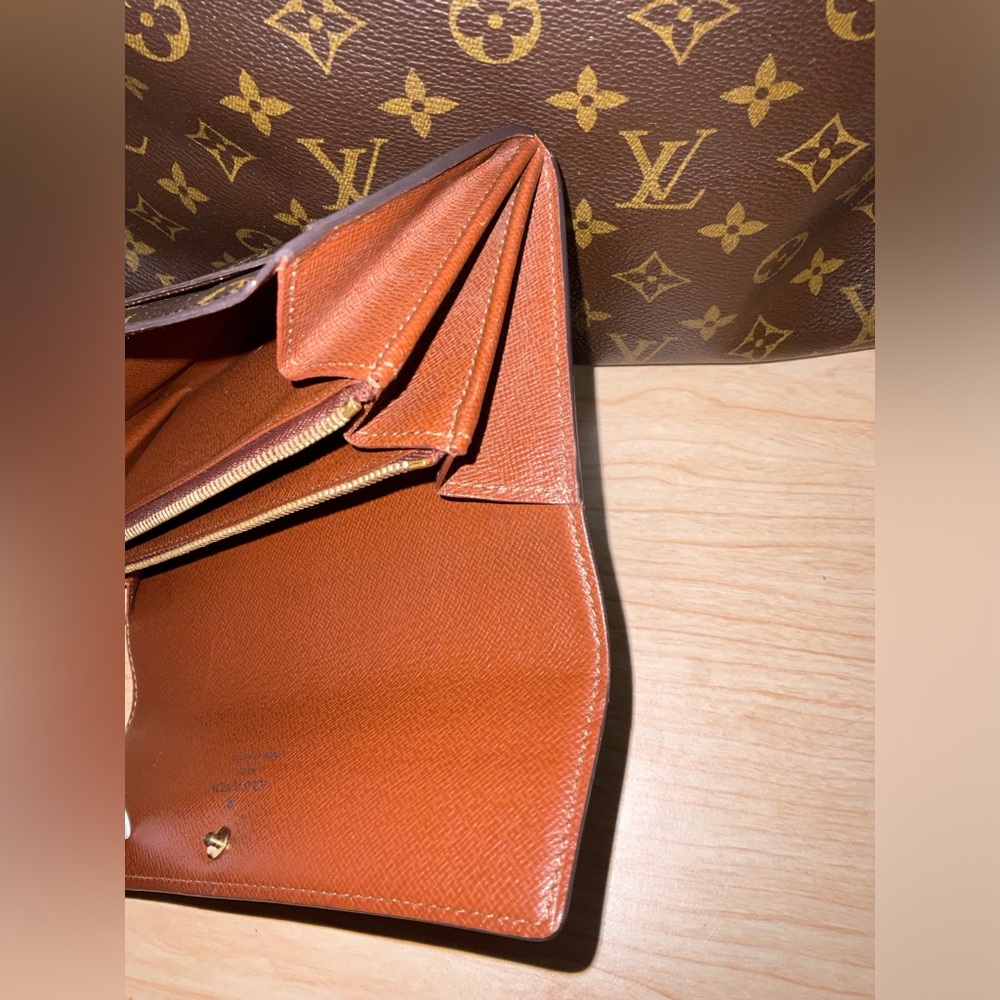 ✅AUTHENTIC BUNDLE LARGE BAG+WALLET LOUIS VUITTON - Picture 16 of 16